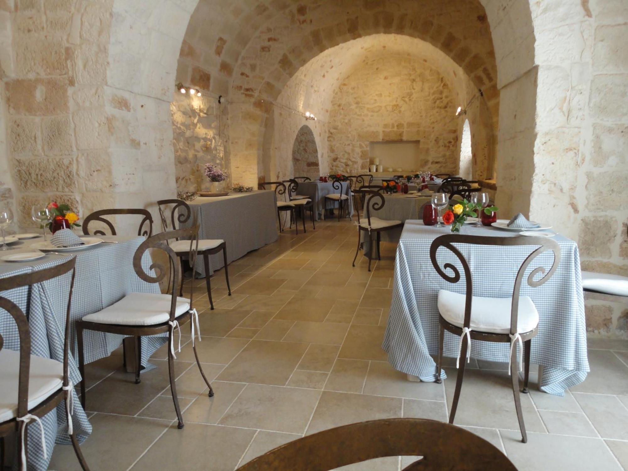 Country house Masseria Santa Teresa *