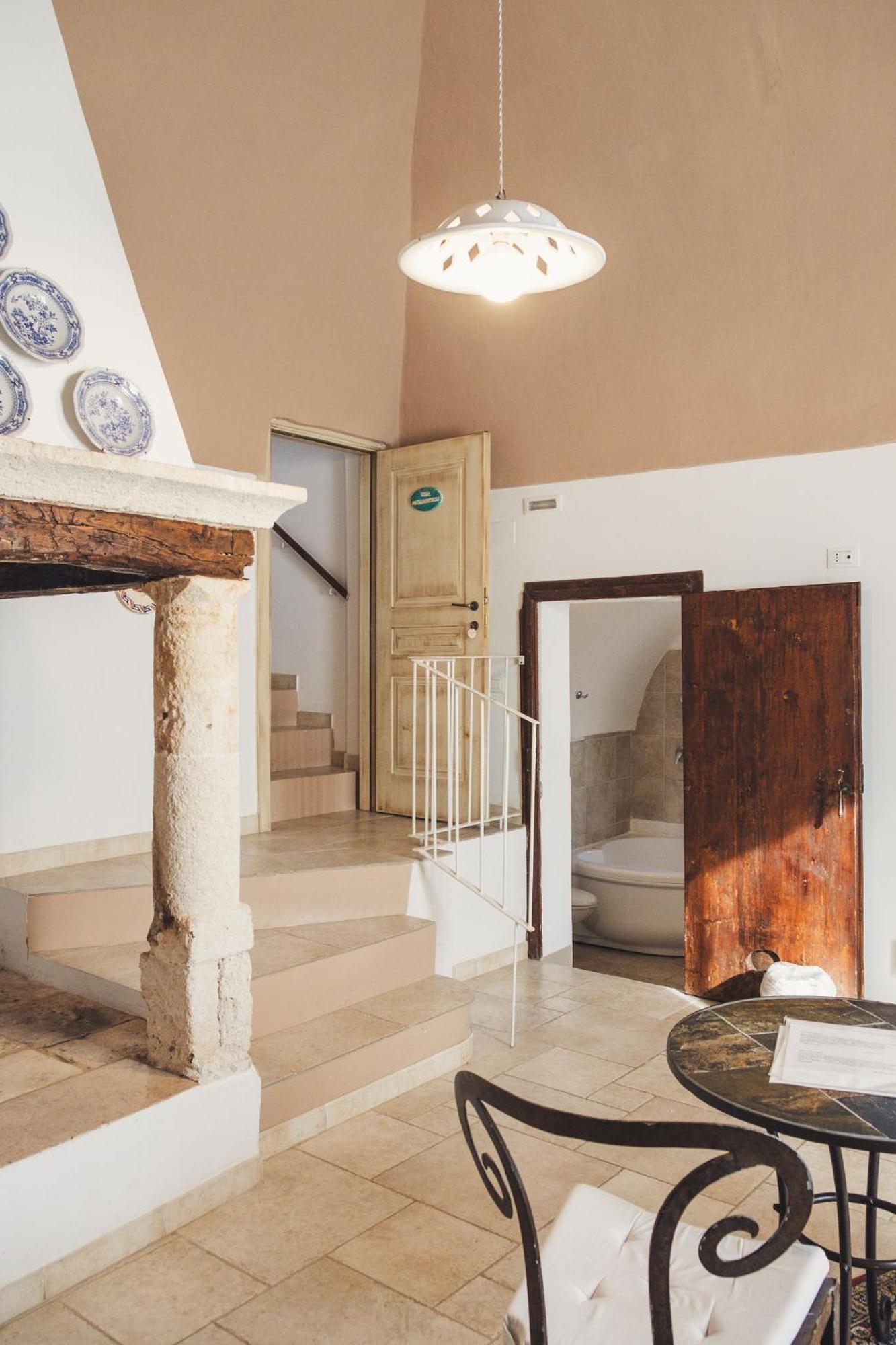 Masseria Santa Teresa Country house *
