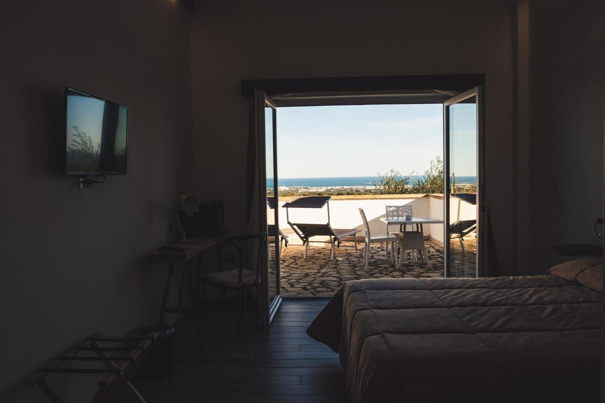 Masseria Santa Teresa Country house *