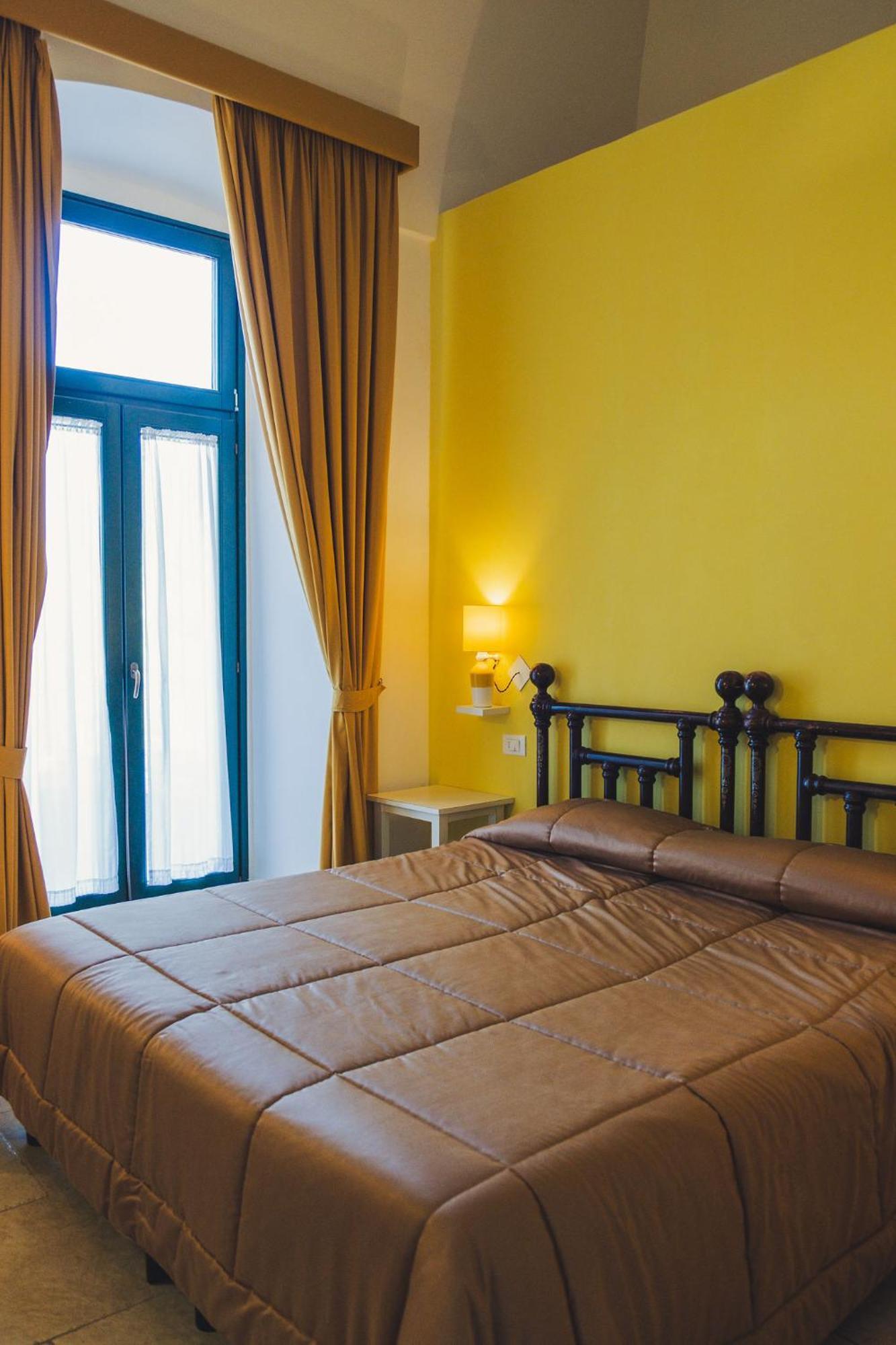 Country house Masseria Santa Teresa *